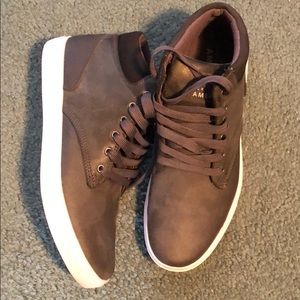 Perry Ellis America High-Top Shoe